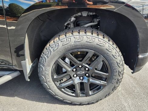 Used 2021 Chevrolet Silverado 1500 LT Trail Boss w/ Bed Protection Package image 8