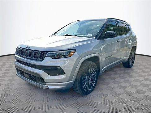 Certified 2023 Jeep Compass High Altitude image 3