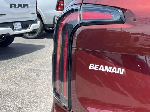 Used 2023 Kia Telluride EX X-Line image 10