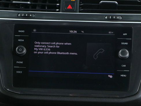 Used 2022 Volkswagen Tiguan SE FWD image 19