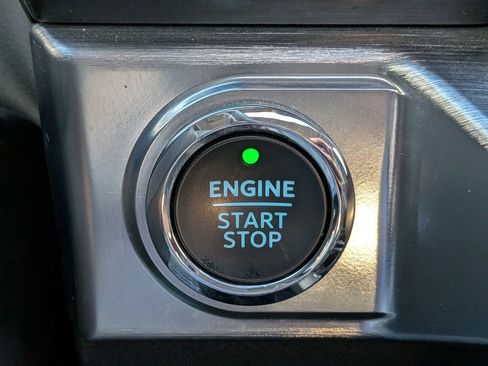 Certified 2023 Ford F150 Lariat w/ Equipment Group 502A High image 32