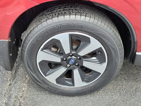 Used 2017 Subaru Forester 2.5i Premium AWD/4WD image 7