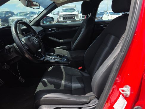 Used 2023 Honda Civic Sport image 11