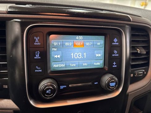 Used 2016 RAM 3500 Tradesman w/ Chrome Appearance Group image 16