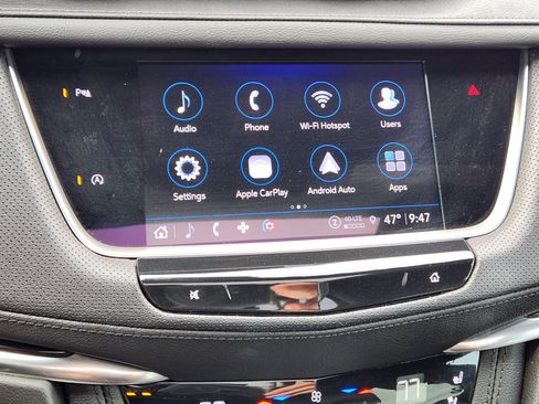 Used 2022 Cadillac XT5 Premium Luxury w/ LPO, Floor Liner Package image 16