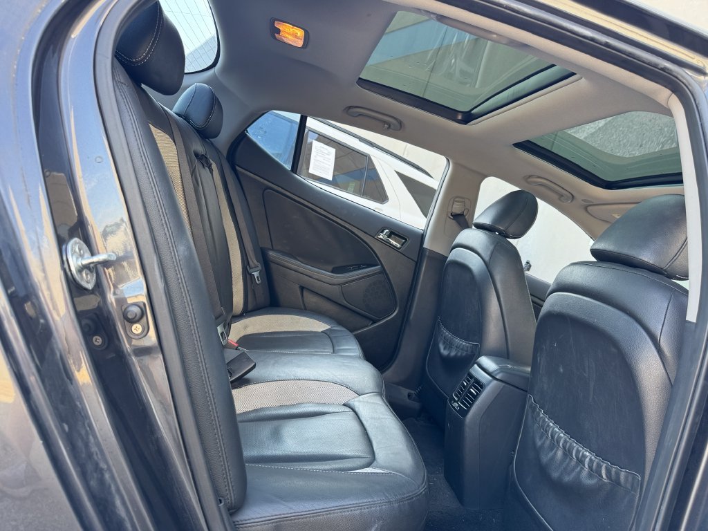 Used 2011 Kia Optima SX w/ Premium Touring Pkg FWD image 23