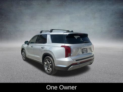 Used 2023 Hyundai Palisade Limited AWD/4WD image 3