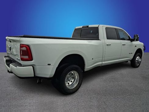 Used 2024 RAM 3500 Laramie AWD/4WD image 4