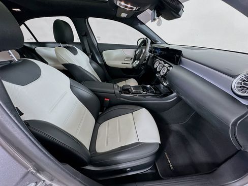 Used 2021 Mercedes-Benz A 35 AMG 4MATIC image 29