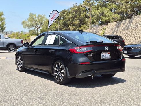 Used 2024 Honda Civic EX-L image 3