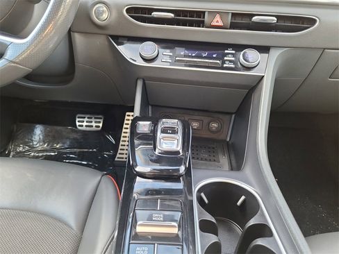Used 2020 Hyundai Sonata SEL Plus image 11