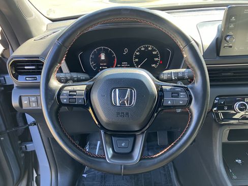 Used 2024 Honda Pilot TrailSport image 20