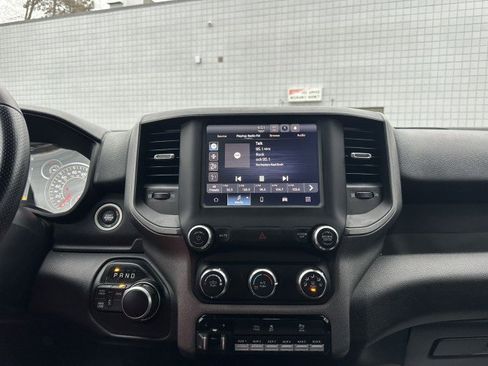 Used 2024 RAM 2500 Tradesman w/ Chrome Appearance Group image 28