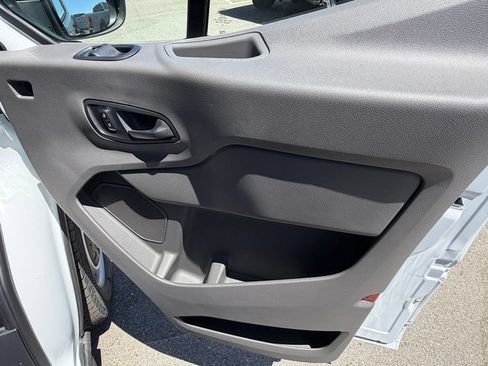 New 2026 Ford Transit 150 Low Roof w/ Load Area Protection Package RWD image 9