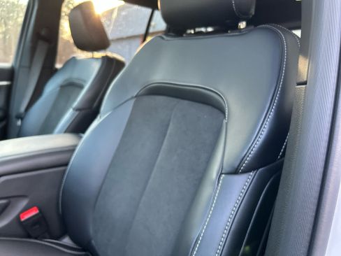 New 2026 Jeep Grand Cherokee Altitude AWD/4WD image 15