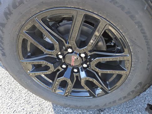 New 2026 GMC Sierra 1500 Elevation w/ Elevation Premium Package image 17