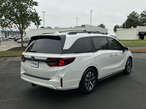 Used 2026 Honda Odyssey EX-L image 10