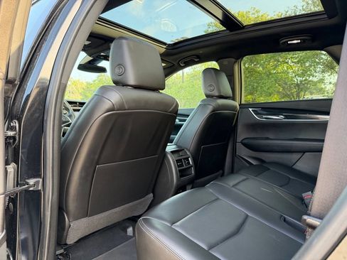 Used 2022 Cadillac XT5 Premium Luxury FWD image 25