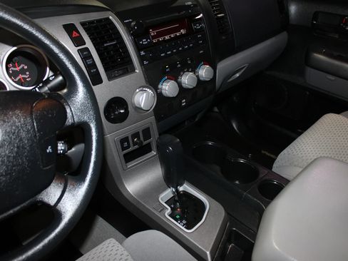 Used 2010 Toyota Tundra 2WD Double Cab image 18