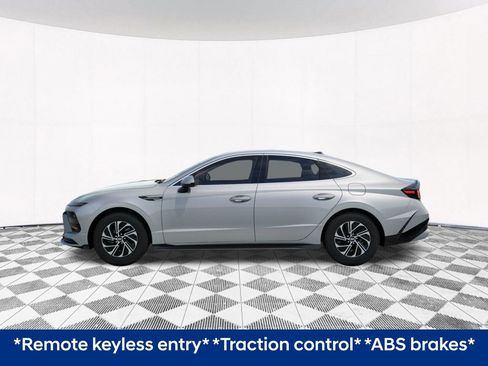 New 2026 Hyundai Sonata Blue FWD image 5