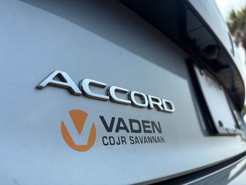 Used 2025 Honda Accord SE image 10