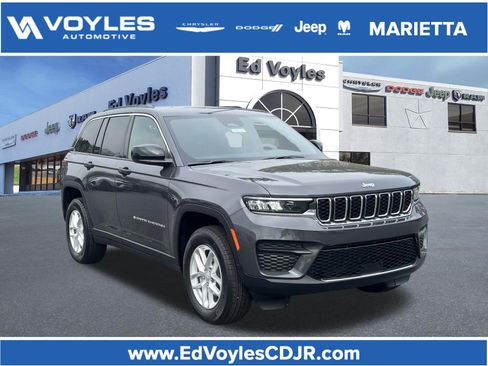 New 2026 Jeep Grand Cherokee Laredo AWD/4WD image 1