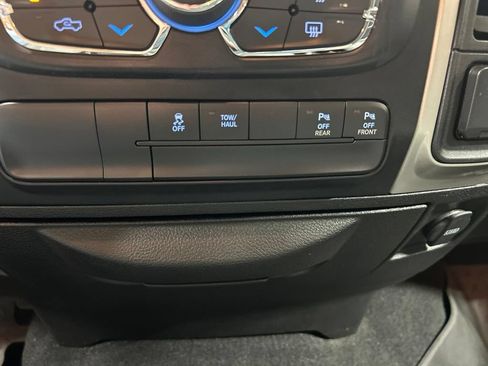 Certified 2019 RAM 1500 Big Horn AWD/4WD image 29