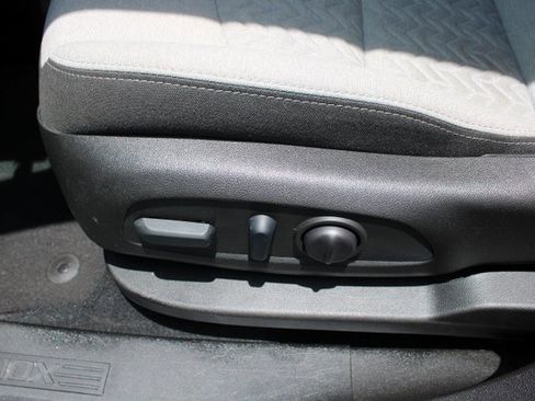 Certified 2022 Chevrolet Equinox LT image 9