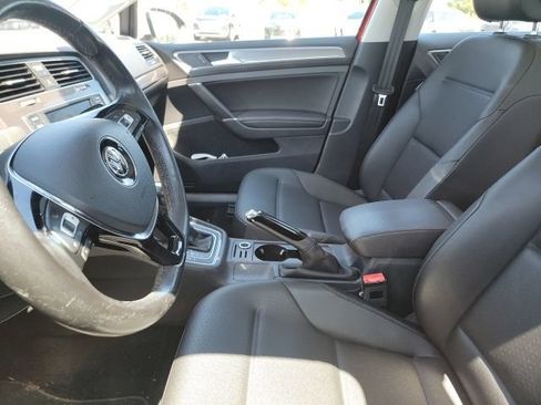 Used 2017 Volkswagen Golf Alltrack SE AWD/4WD image 5