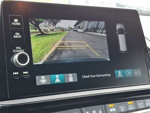 Used 2025 Honda Odyssey Elite image 19