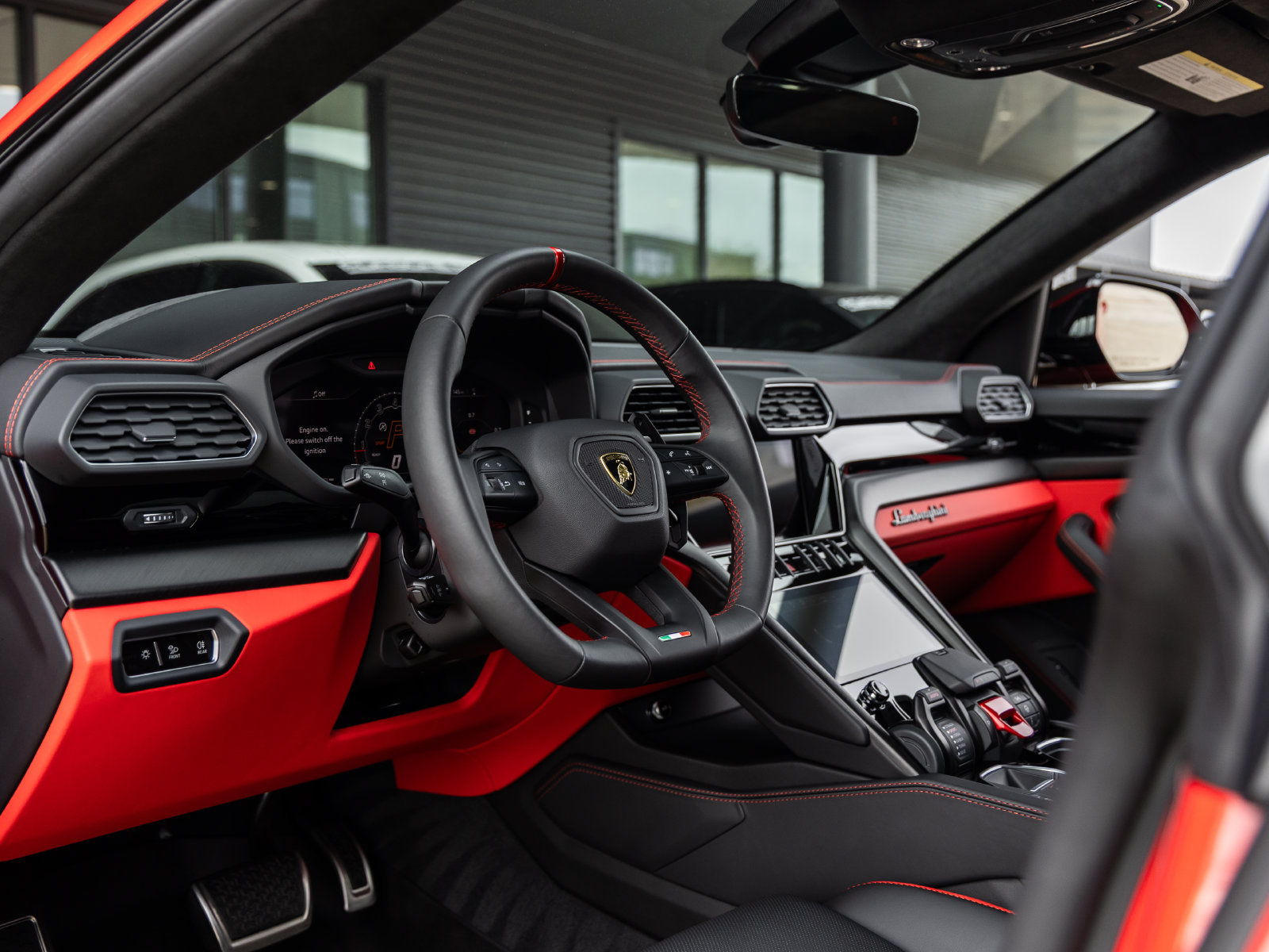 Used 2024 Lamborghini Urus S AWD/4WD image 31