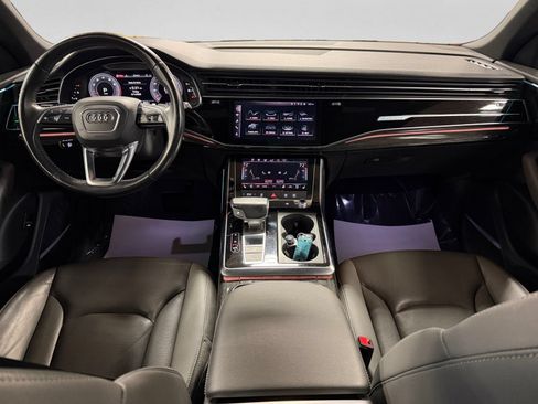 Used 2019 Audi Q8 Premium Plus w/ Premium Plus AWD/4WD image 17