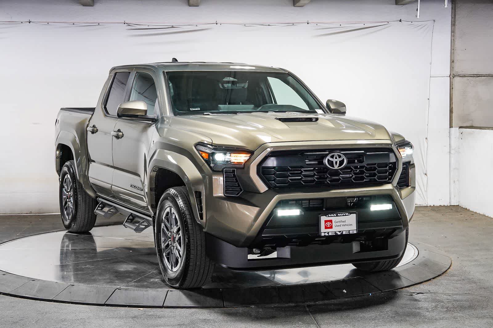 Certified 2024 Toyota Tacoma TRD Sport AWD/4WD image 5