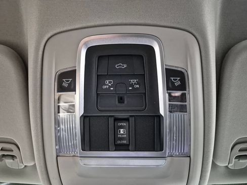 Used 2022 RAM 1500 Laramie AWD/4WD image 23