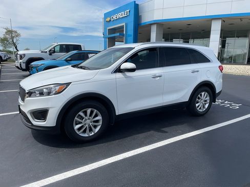 Used 2016 Kia Sorento LX w/ LX Convenience Package FWD image 1