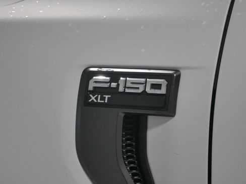 Certified 2022 Ford F150 XLT w/ Equipment Group 302A High image 27