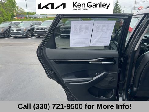 Certified 2024 Kia Seltos EX AWD/4WD image 48