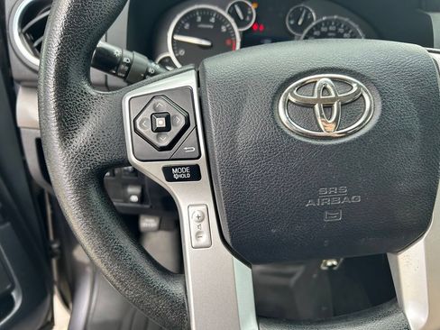 Used 2017 Toyota Tundra SR5 AWD/4WD image 21