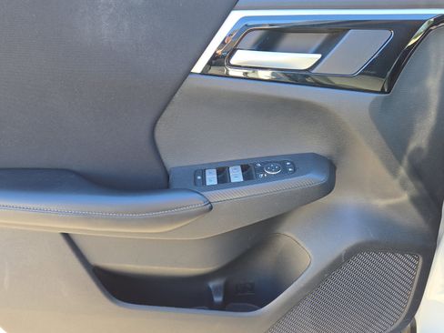 Used 2022 Mitsubishi Outlander ES image 22