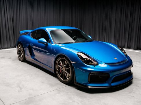 Used 2016 Porsche Cayman GT4 image 2