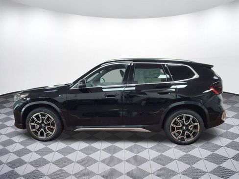 Used 2025 BMW X1 xDrive28i w/ Premium Package image 2