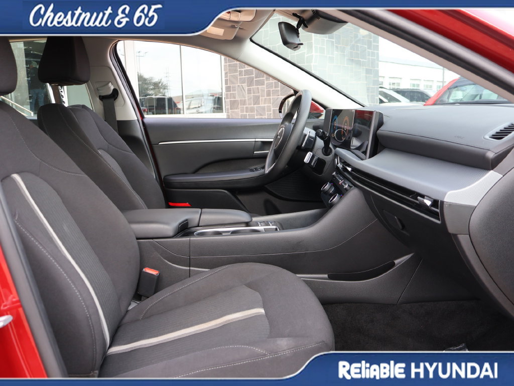 Certified 2025 Hyundai Sonata SEL FWD image 9