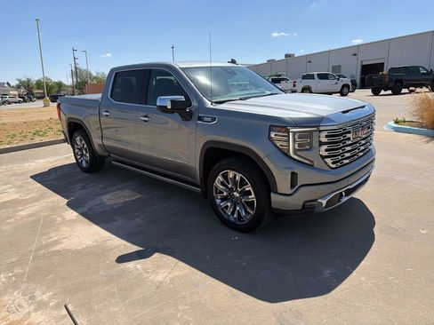 Used 2023 GMC Sierra 1500 Denali w/ Denali Reserve Package AWD/4WD image 3