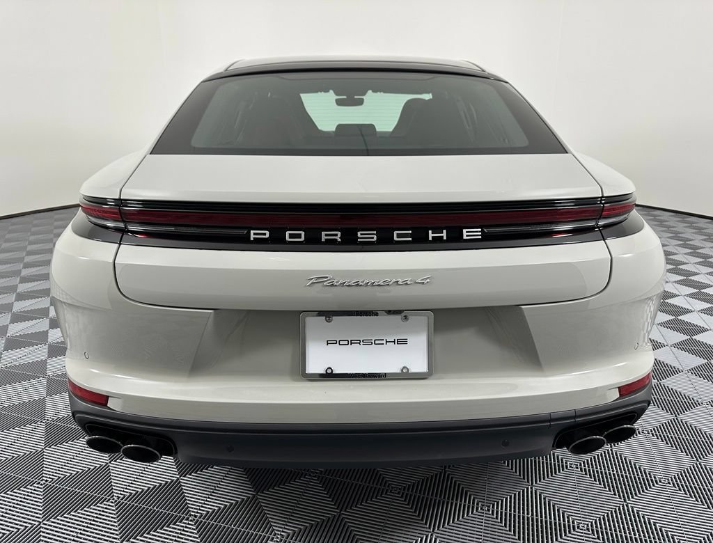 Used 2026 Porsche Panamera RWD image 13