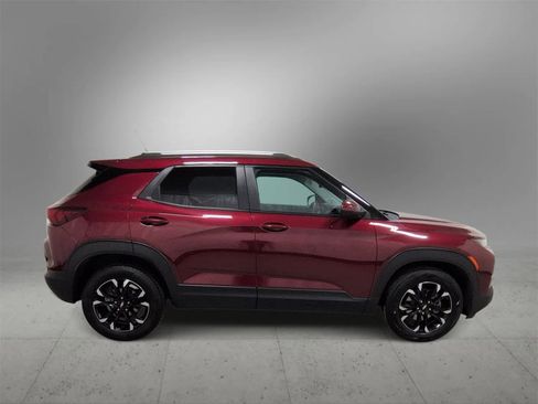 Used 2023 Chevrolet TrailBlazer LT w/ Convenience Package image 9