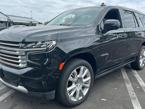 Used 2021 Chevrolet Tahoe High Country w/ Premium Package AWD/4WD image 1