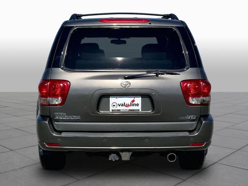 Used 2006 Toyota Sequoia Limited RWD image 4