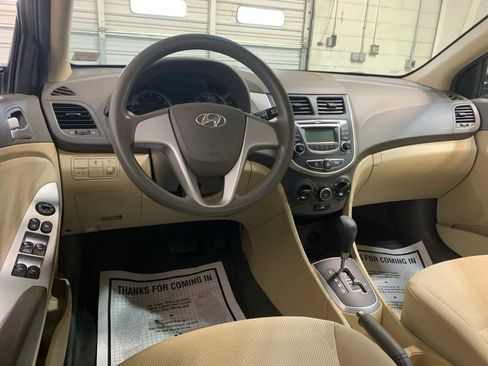 Used 2013 Hyundai Accent GLS image 4