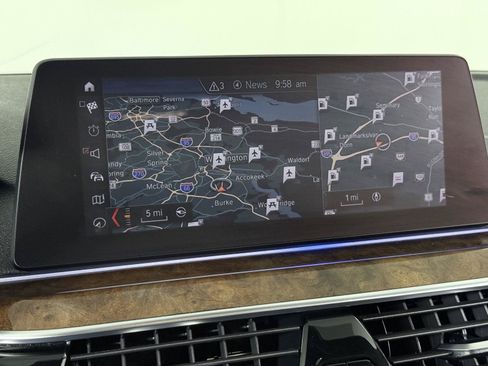 Used 2019 BMW 530i xDrive w/ Convenience Package AWD/4WD image 13