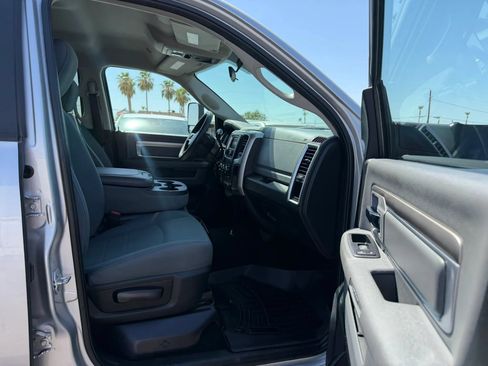 Used 2017 RAM 2500 SLT AWD/4WD image 29
